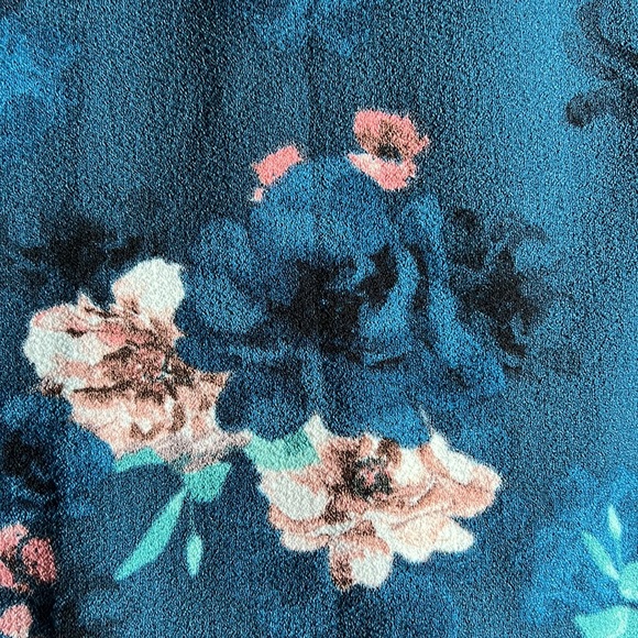 EUC Elle dress - Picture 8 of 9